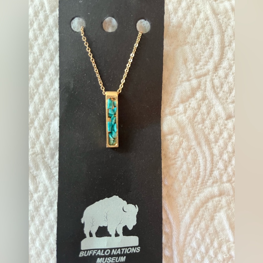 NWT Turquoise bar in gold chain.